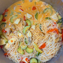 Load image into Gallery viewer, Red Thai Coconut Curry & Rice (Single Serve)