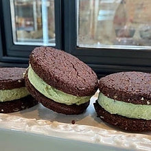 Load image into Gallery viewer, Mint Chocolate Snammie - Single (Gluten Free)
