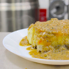 Load image into Gallery viewer, Shepherd&#39;s Pie and Gravy (Serves 6-8)

